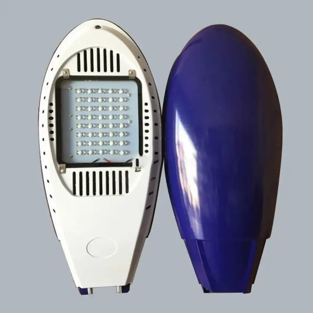 Coolnut Solar Street Lights 60000 mAh 10Hrs Backup 20W